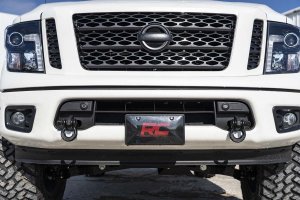 Nissan Titan Tow Hook Brackets - Front - Rough Country - Tow Hook to Shackle Conversion Kit - Black - '17-'23